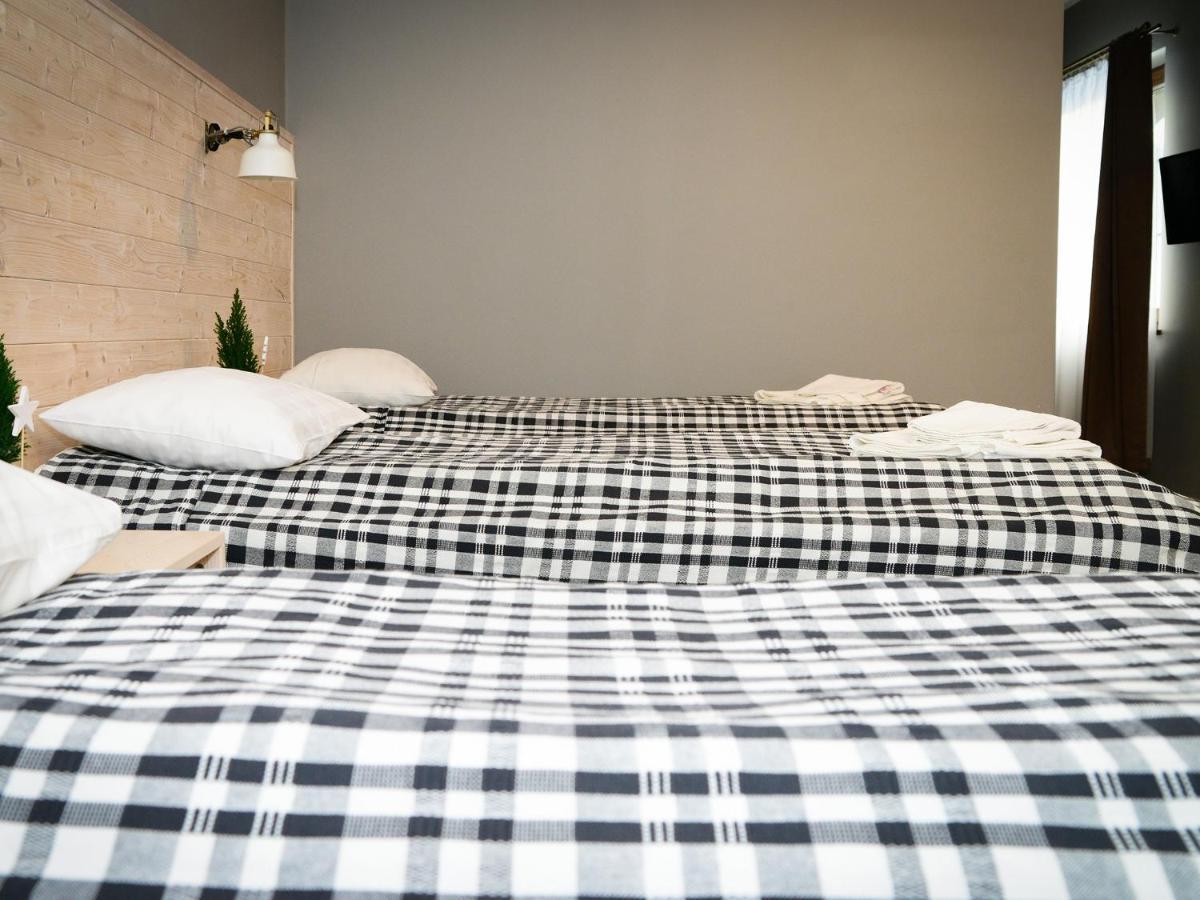 Bed and Breakfast Zlote Gory - Czarna Gora Сєнна Екстер'єр фото